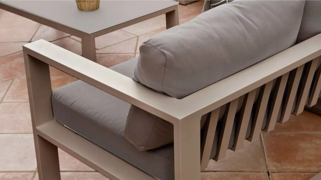 Conjunto-sofa-exterior-diseno-Eva-3.webp